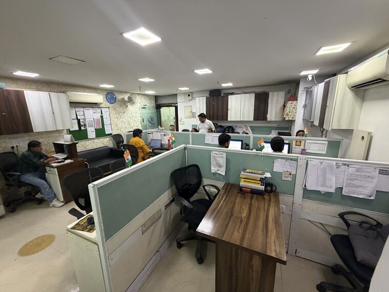 Team Area, netaji subhash place Commercial Office Space 838 Sq.Ft. In Netaji Subhash Place Delhi 10596426
