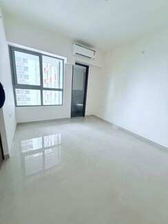 2 BHK Apartment For Rent in Kalpataru Immensa