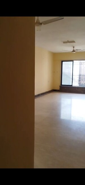 Room in 2 BHK Apartment at Celestia Heights, Malad West – for Rent