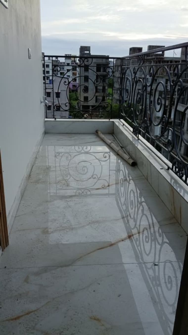 Balcony, sun-aa1325 3 Bedroom 1020 Sq.Ft. Apartment In New Town Kolkata 10596459