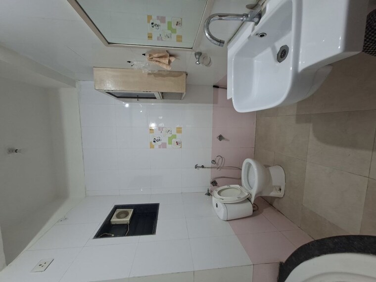 Bathroom, pathardi 3 Bedroom 3500 Sq.Ft. Villa In Pathardi Nashik 10596481