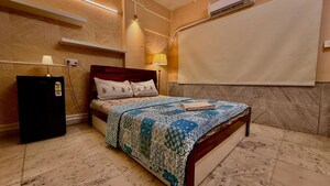 Bedroom in 2 BHK Apartment at Bandra West – for Rent