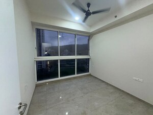 Room in 3 BHK Apartment at Tata Serein, Pokhran Road No Two – for Rent