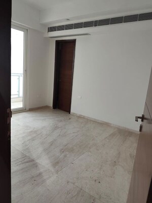 Room in 3 BHK Apartment at Mahagun Mezzaria, Sector 78 – for Rent