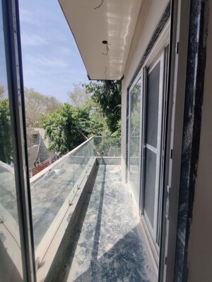Balcony in 4 BHK Builder Floor at Rohini Sector 16 – for Sale