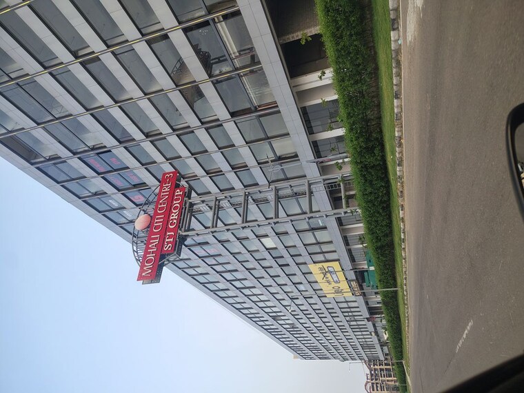Balcony, aerocity Commercial Showroom 1350 Sq.Ft. In Aerocity Mohali 10596474
