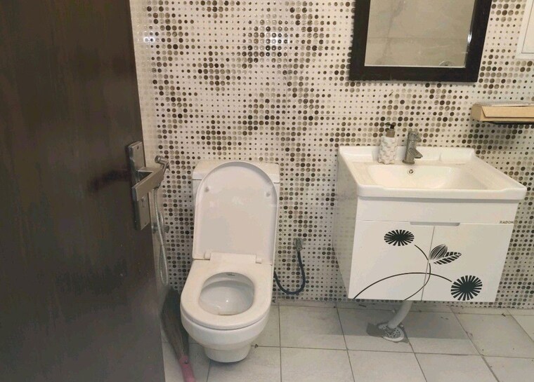 Bathroom, elite-golf-green 3 Bedroom 1895 Sq.Ft. Apartment In Sector 79 Noida 10596507
