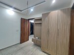5 BHK 1600 Sq.Ft. Builder Floor in Rohini Sector 16