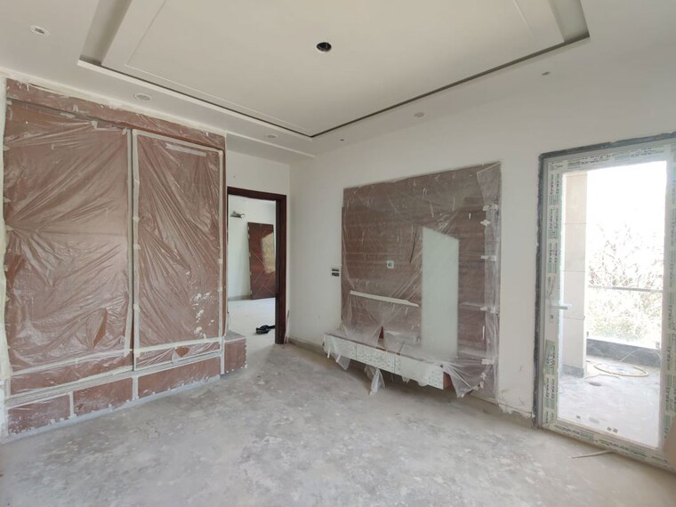 Room, rohini sector 16 5 Bedroom 1600 Sq.Ft. Builder Floor In Rohini Sector 16 Delhi 10596510