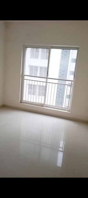 Room in 3 BHK Apartment at Godrej Nurture Pune, Mamurdi – for Rent