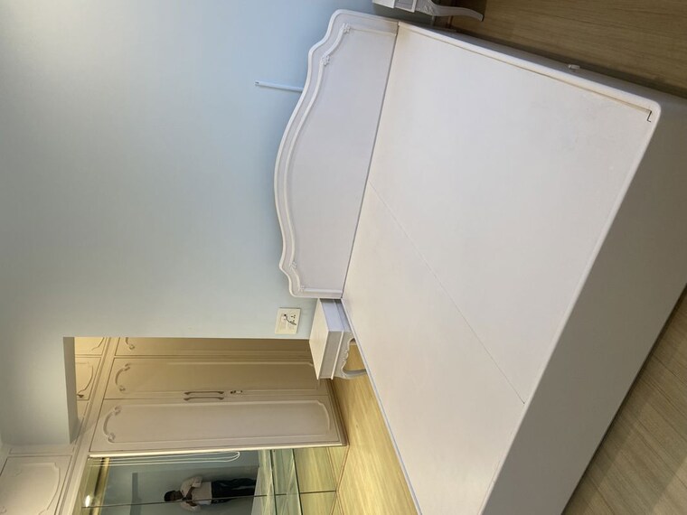 Master Bedroom, om-ratan-apartment 3 Bedroom 1800 Sq.Ft. Apartment In Worli Mumbai 10596496