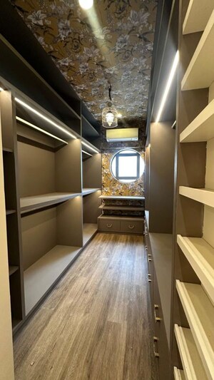 Staircase in 3.5 BHK Apartment at Poseidon Apartment, Andheri West – for Rent