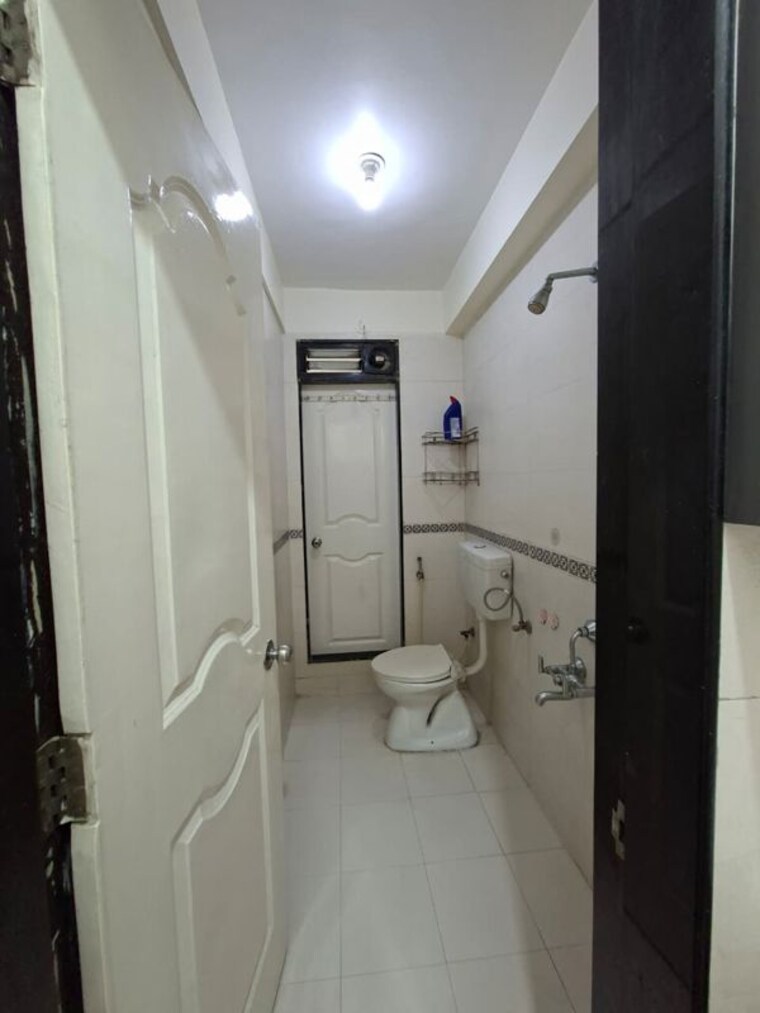 Bathroom, mahavir-heritage-chs 2 Bedroom 1150 Sq.Ft. Apartment In Kharghar Sector 35g Navi Mumbai 10596556
