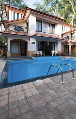 Swimming Pool in 4 BHK Villa at Calangute – for Sale