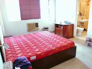 3 BHK Apartment For Rent in DLF Ridgewood Estate, Dlf Phase iv