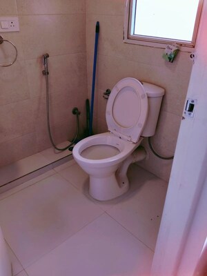 Bathroom in 3 BHK Apartment at DLF Ridgewood Estate, Dlf Phase iv – for Rent