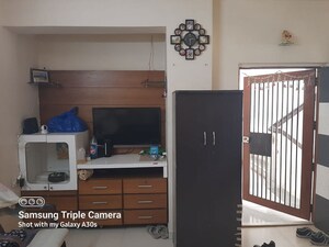 Furnished Amenities in 2 BHK Apartment at Shyamal – for Rent