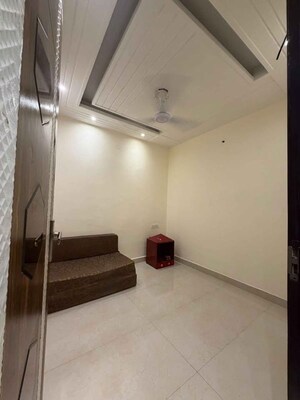 Bathroom in 2 BHK Builder Floor at Uttam Nagar West – for Rent
