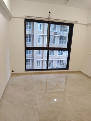 Room in 2 BHK Apartment at Platinum 53 West, Andheri West – for Rent