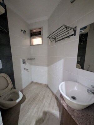 Bathroom in 2 BHK Apartment at Unitech Heritage City, Sector 25 – for Rent