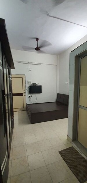 Room in 1 BHK Apartment at Bandra West – for Sale