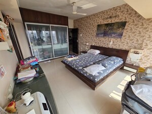 Team Area in 3 BHK Apartment at Adani Group Western Heights, Andheri West – for Rent