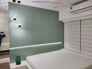 Room in 4 BHK Apartment at Wadhwa Imperial Heights, Goregaon West – for Rent