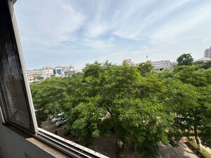 2 BHK Apartment – Garden View at The Retreat Gurgaon, Sector 41 - for Rent