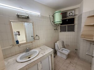 Bathroom in 2 BHK Apartment at The Retreat Gurgaon, Sector 41 – for Rent