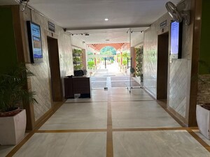 Building Lobby in 2 BHK Apartment at The Retreat Gurgaon, Sector 41 – for Rent