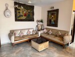 700 Sq.Ft. Apartment in Andheri CHS
