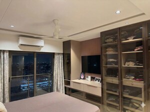 Parking in 3 BHK Apartment at HDIL Metropolis Residences, Andheri West – for Rent
