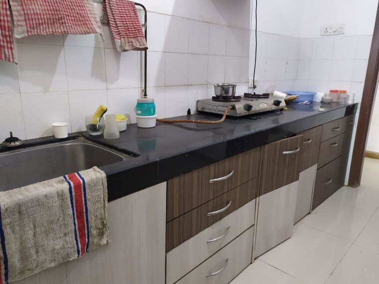 Kitchen, oberoi-springs 5 Bedroom 2200 Sq.Ft. Apartment In Andheri West Mumbai 10596637