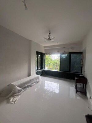 Furnished Amenities in 2 BHK Apartment at Versova – for Rent