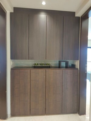 Furnished Amenities in 3 BHK Apartment at Florence CHS, Santacruz East – for Rent