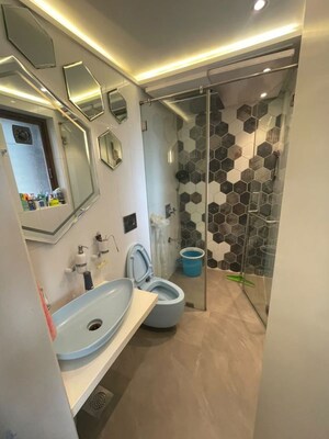 Team Area in 4 BHK Apartment at Eskay Itus Apartment, Andheri West – for Rent