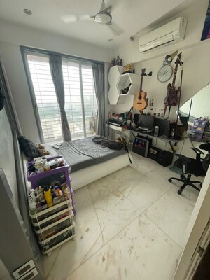 Team Area in 4 BHK Apartment at Eskay Itus Apartment, Andheri West – for Rent
