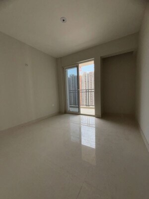 2 BHK Apartment For Sale in Eldeco Live By The Greens, Sector 150