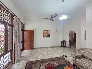 Bedroom in 3 BHK Builder Floor at Sector 4 – for Rent