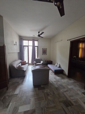 Living Room in 3 BHK Builder Floor at Sector 4 – for Rent