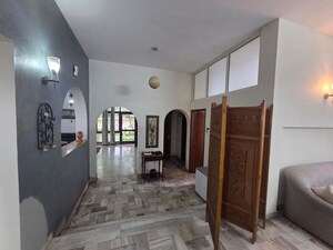 Living Room in 3 BHK Builder Floor at Sector 4 – for Rent