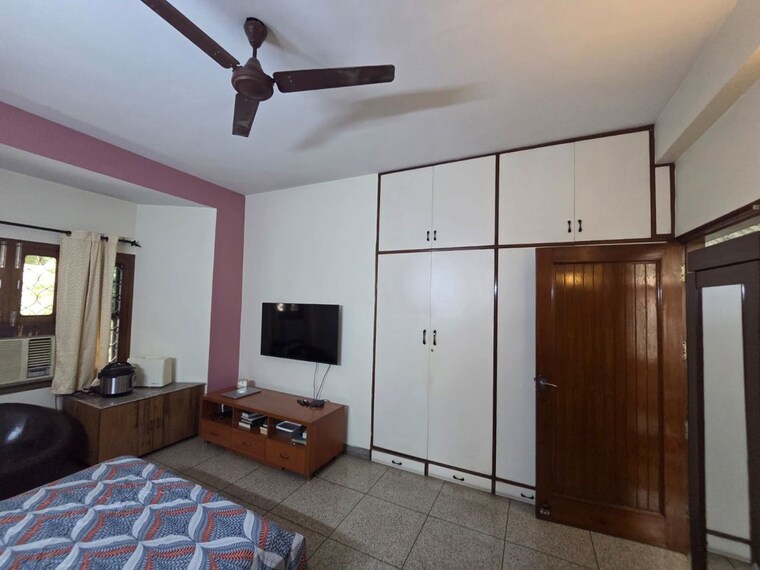 Kitchen, sector 4 3 Bedroom 500 Sq.Yd. Builder Floor In Sector 4 Gurgaon 10596663