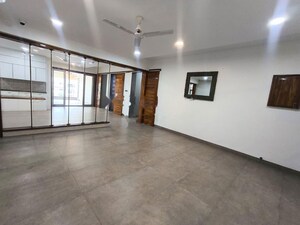 Room in 3 BHK Apartment at Trendset Winz, Nanakramguda – for Rent