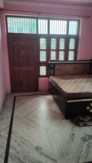 Living Room in 2.5 BHK Villa at Sector 21 – for Rent