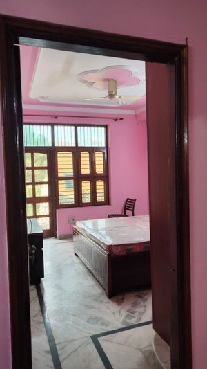 Bedroom in 2.5 BHK Villa at Sector 21 – for Rent