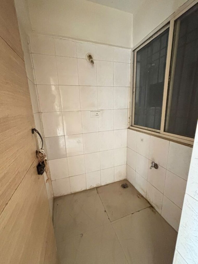 Bathroom, kohinoor-s3-lifestyle 3 Bedroom 1450 Sq.Ft. Apartment In Pimple Saudagar Pune 10596705