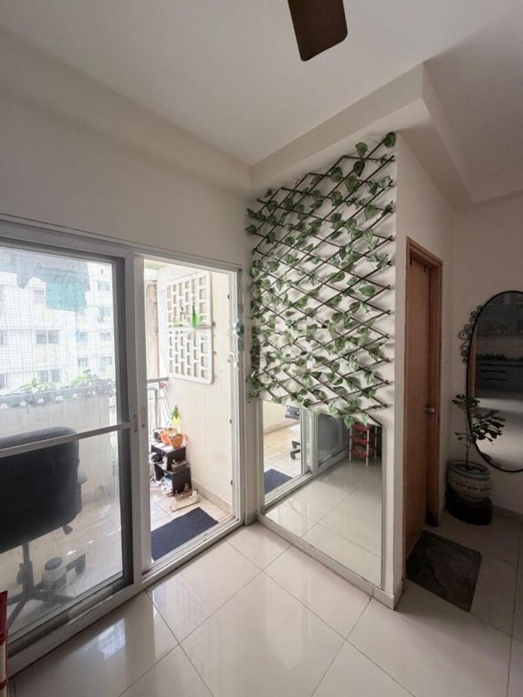 Parking, mantri-celestia 3 Bedroom 1500 Sq.Ft. Apartment In Gachibowli Hyderabad 10596703
