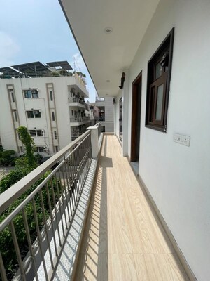 Balcony in 2 BHK Builder Floor at Sector 23 – for Rent