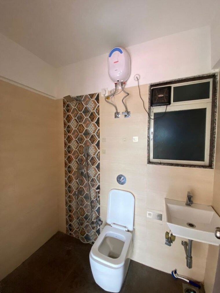 Bathroom, shree-riddhi-siddhi-sumukh-hills 1 Bedroom 443 Sq.Ft. Apartment In Kandivali East Mumbai 10596714
