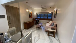 2 BHK Apartment For Rent in Neelambar Apartments, Pali Hill